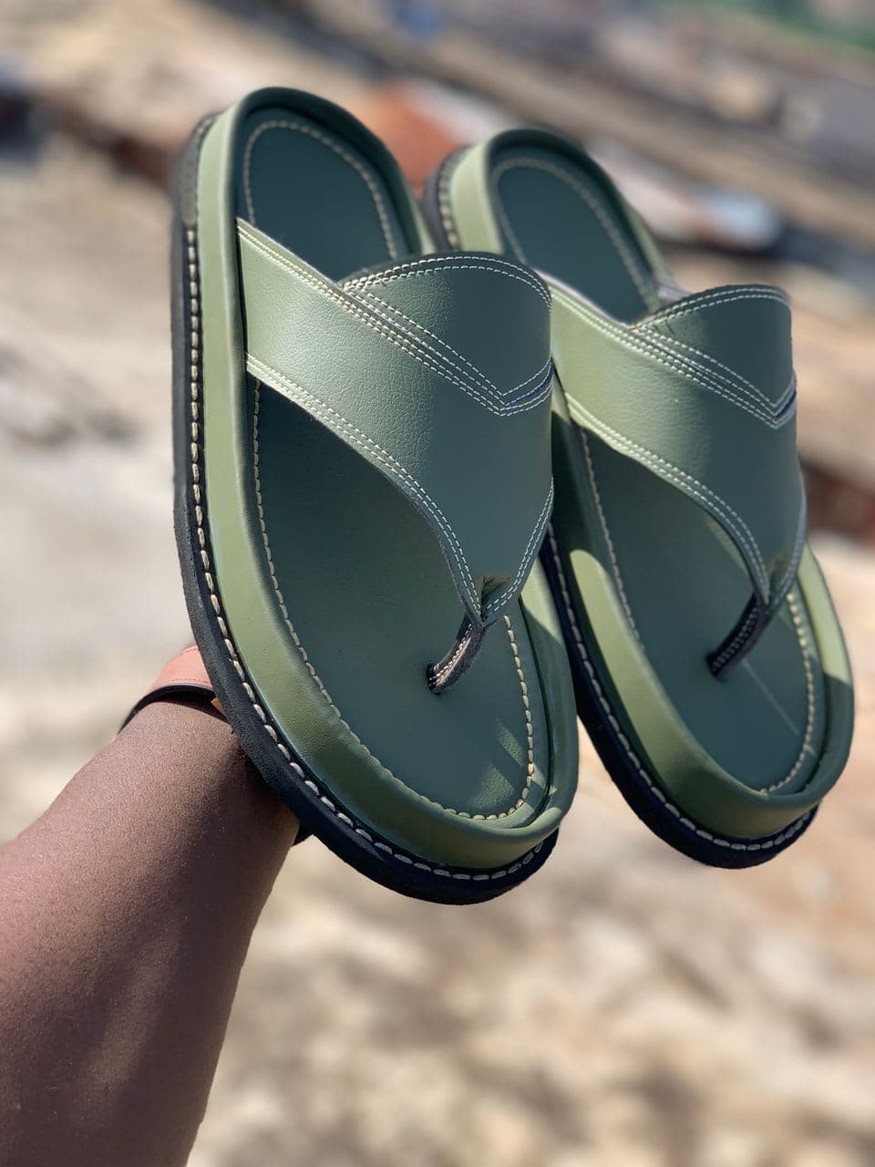 Men's flat slide