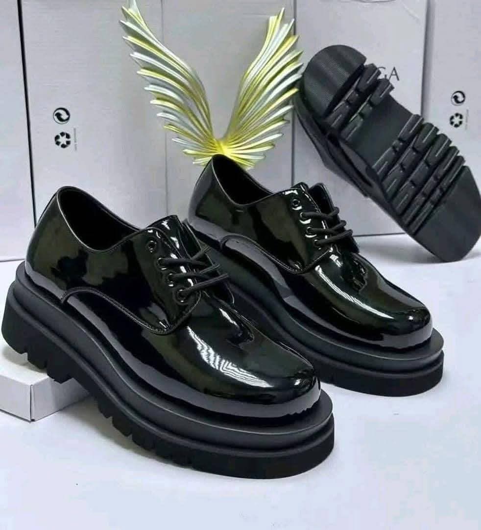 Men's All Black shoe